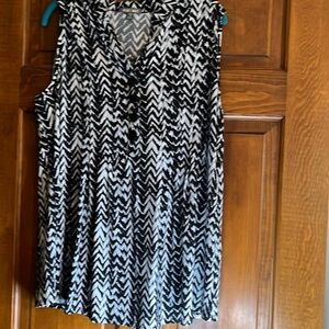 Women’s sleeveless top Rioz and Ali 1X NWOT